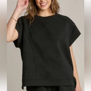 Oversized CrissCross Textured Cap Sleeve Top
